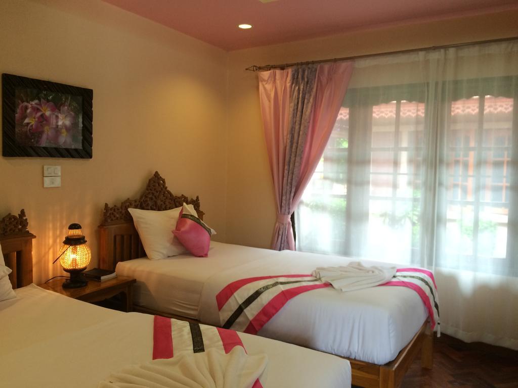 Chok-Wasana Guest House Mae Sariang Zewnętrze zdjęcie